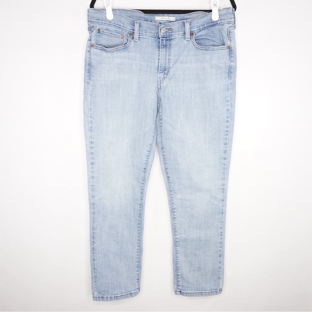 Levi’s Boyfriend Cut Jeans
